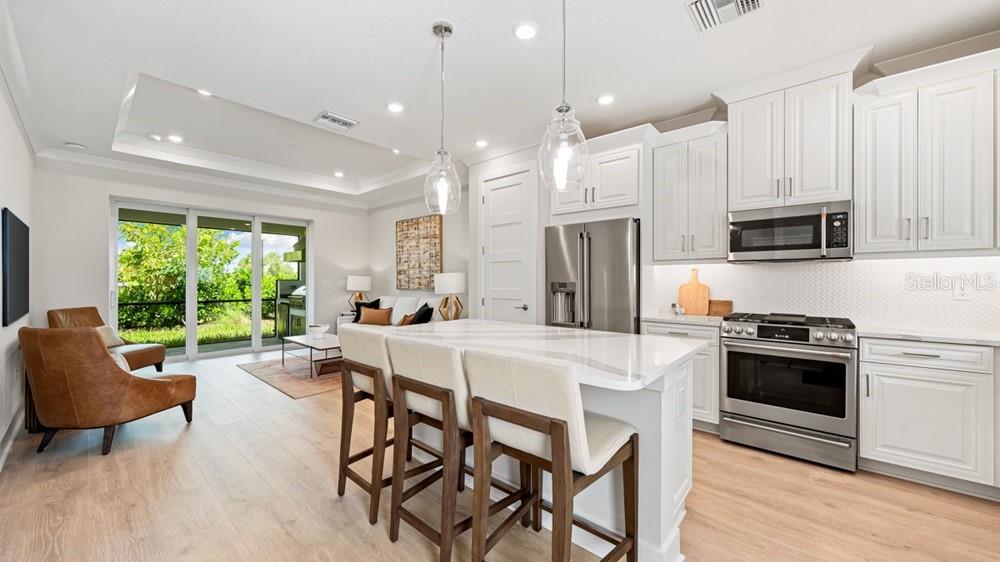 Listing Image #10