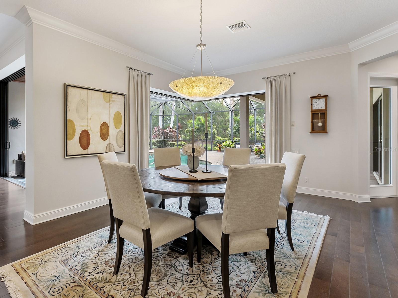 Listing Image #32