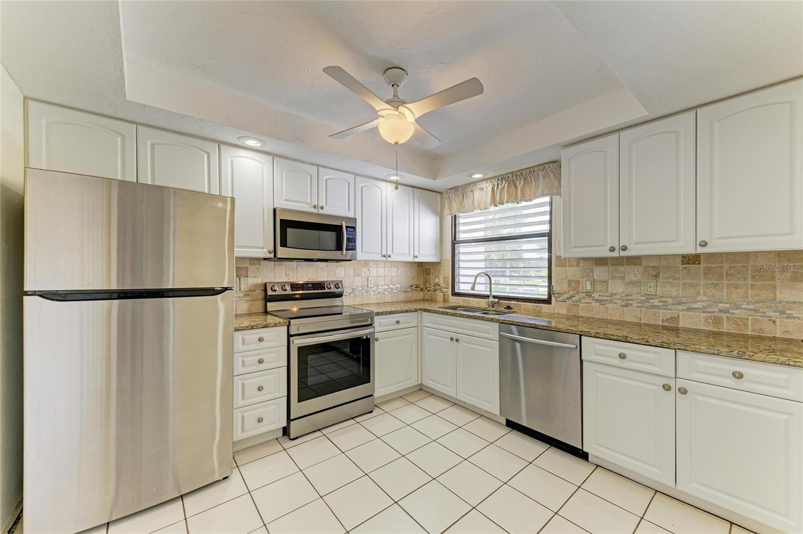 Listing Image #5