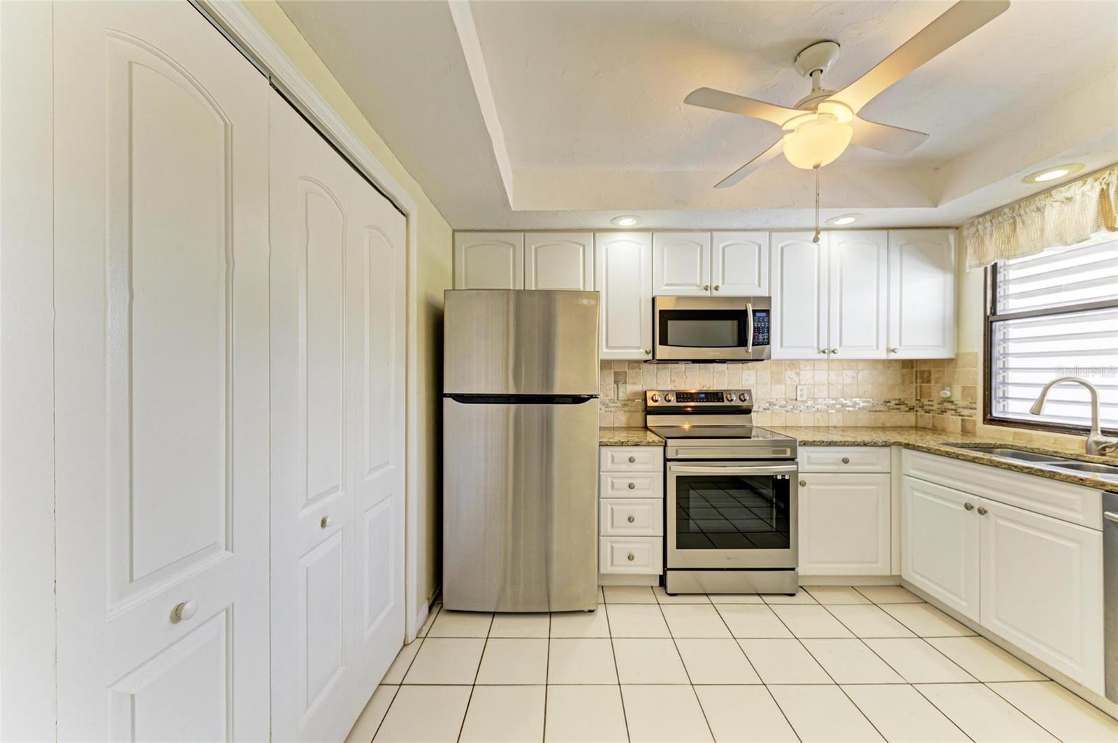 Listing Image #6