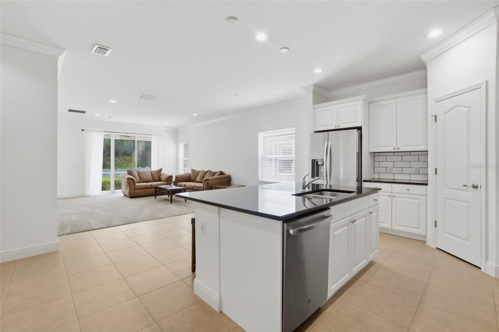 Listing Image #7