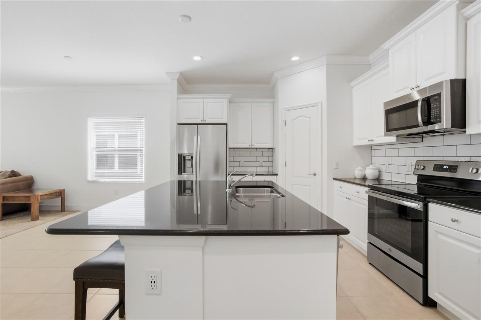Listing Image #8