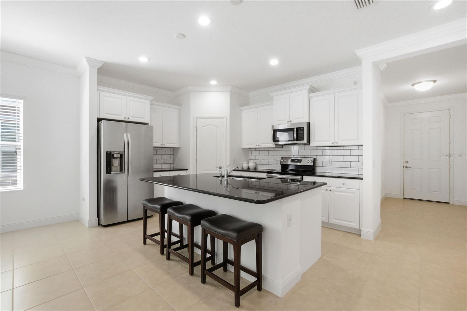 Listing Image #9