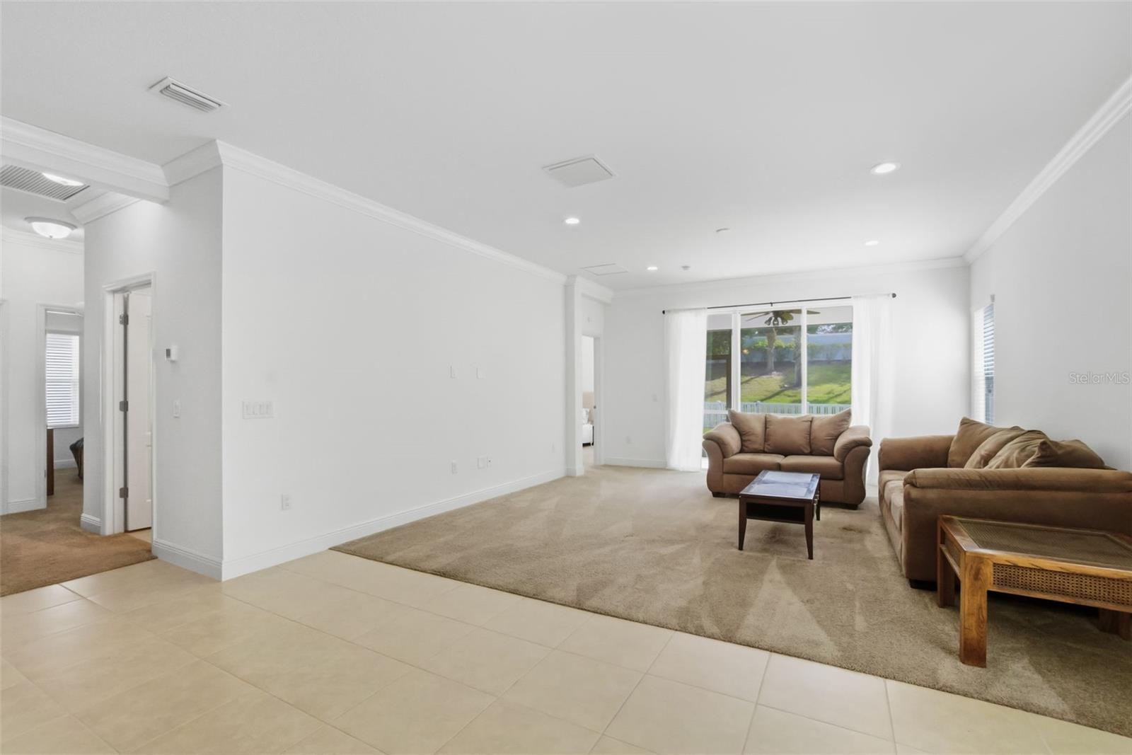 Listing Image #12