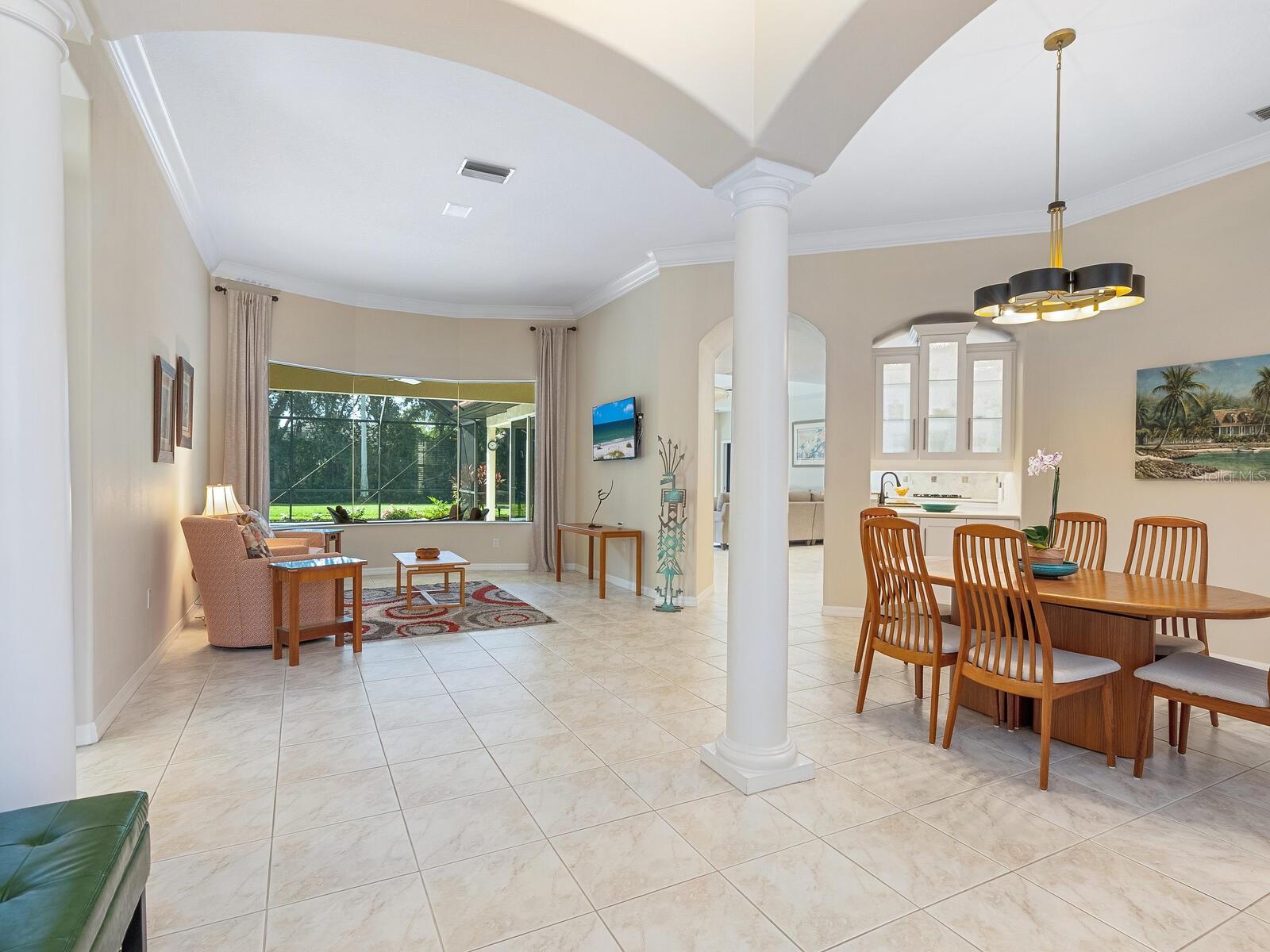 Listing Image #8