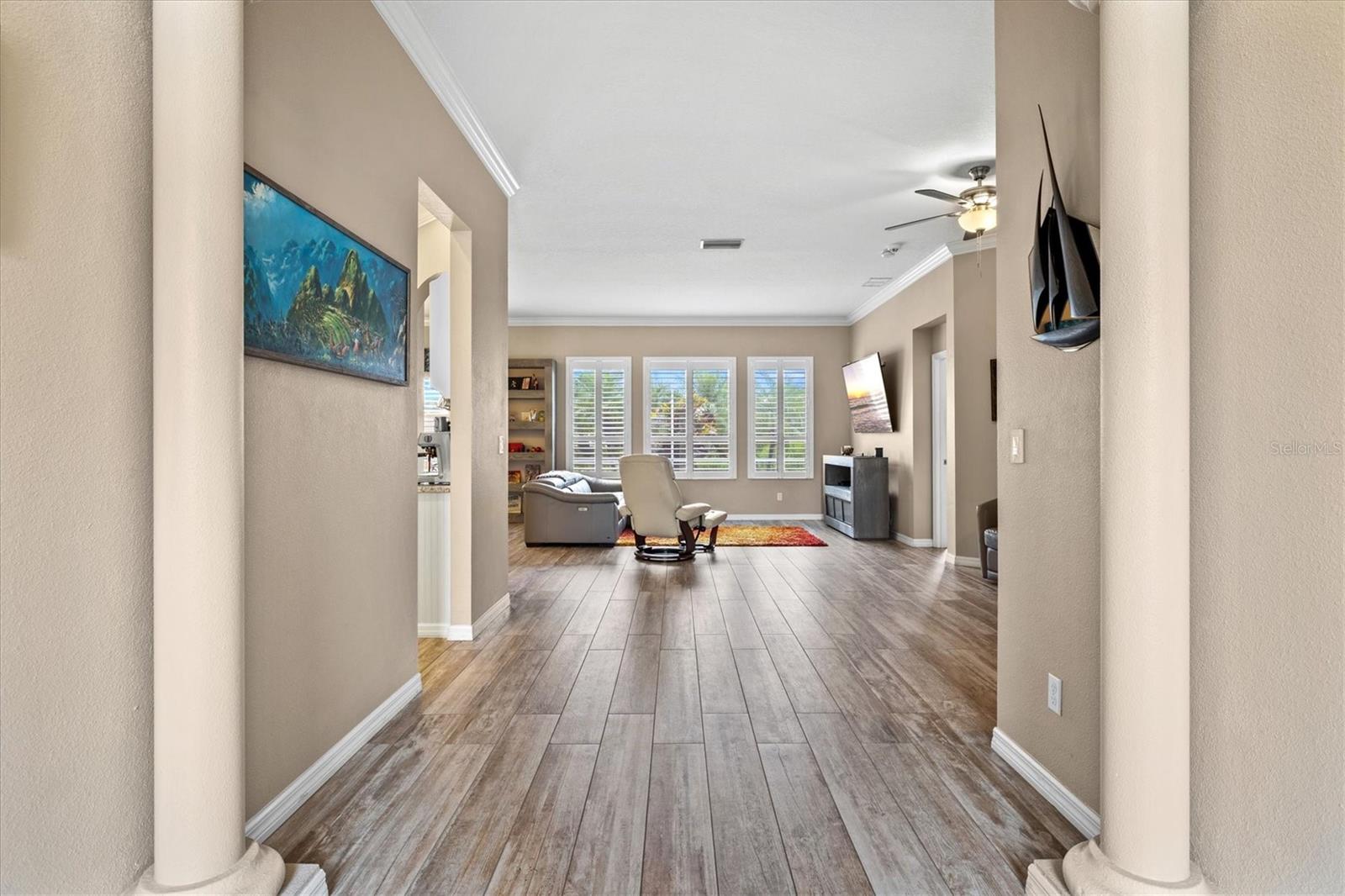 Listing Image #11