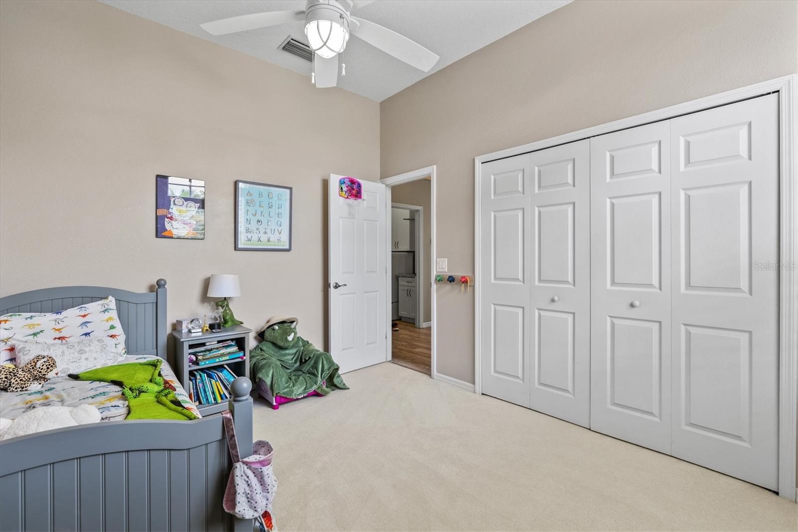 Listing Image #38