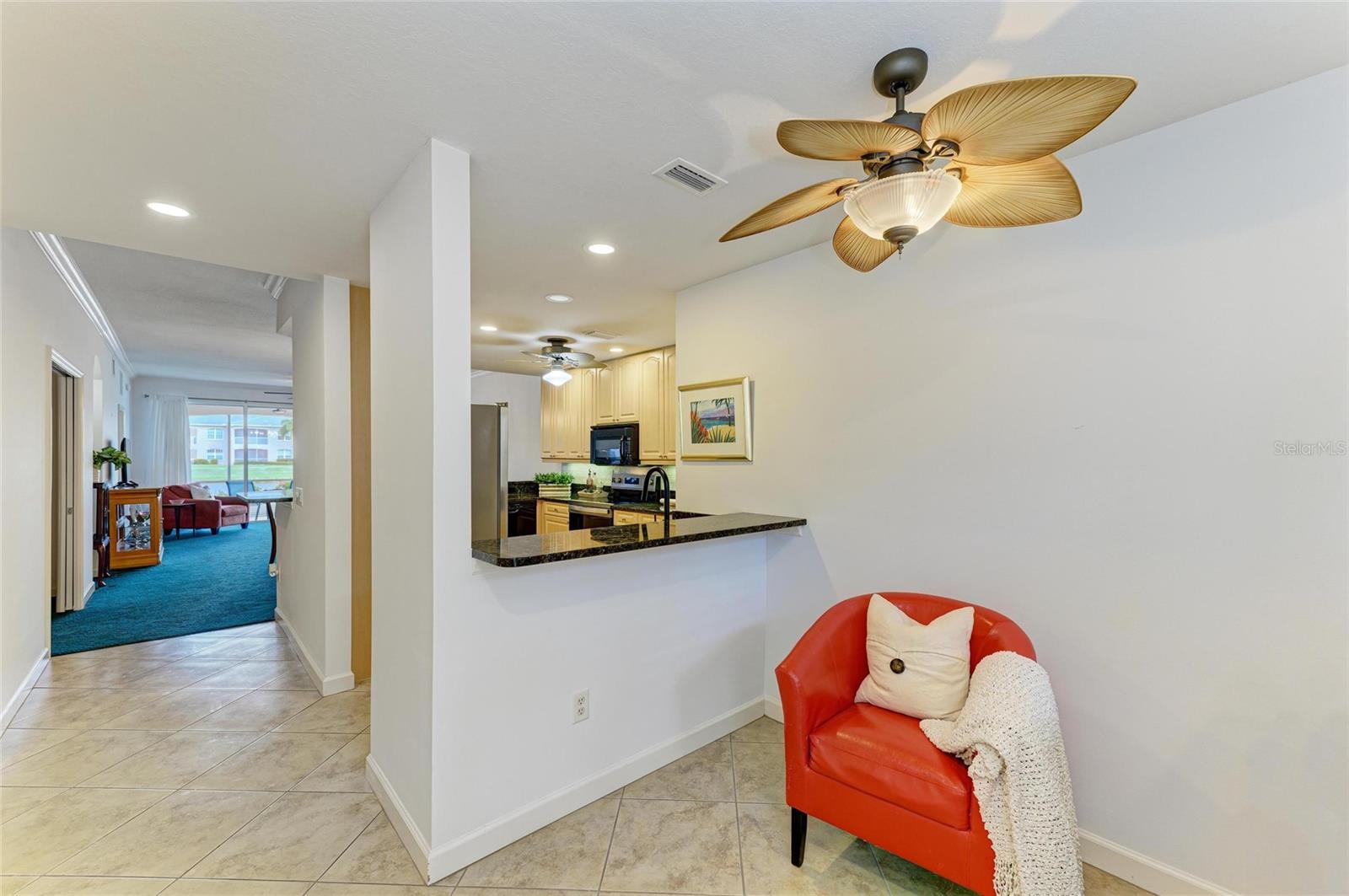 Listing Image #10