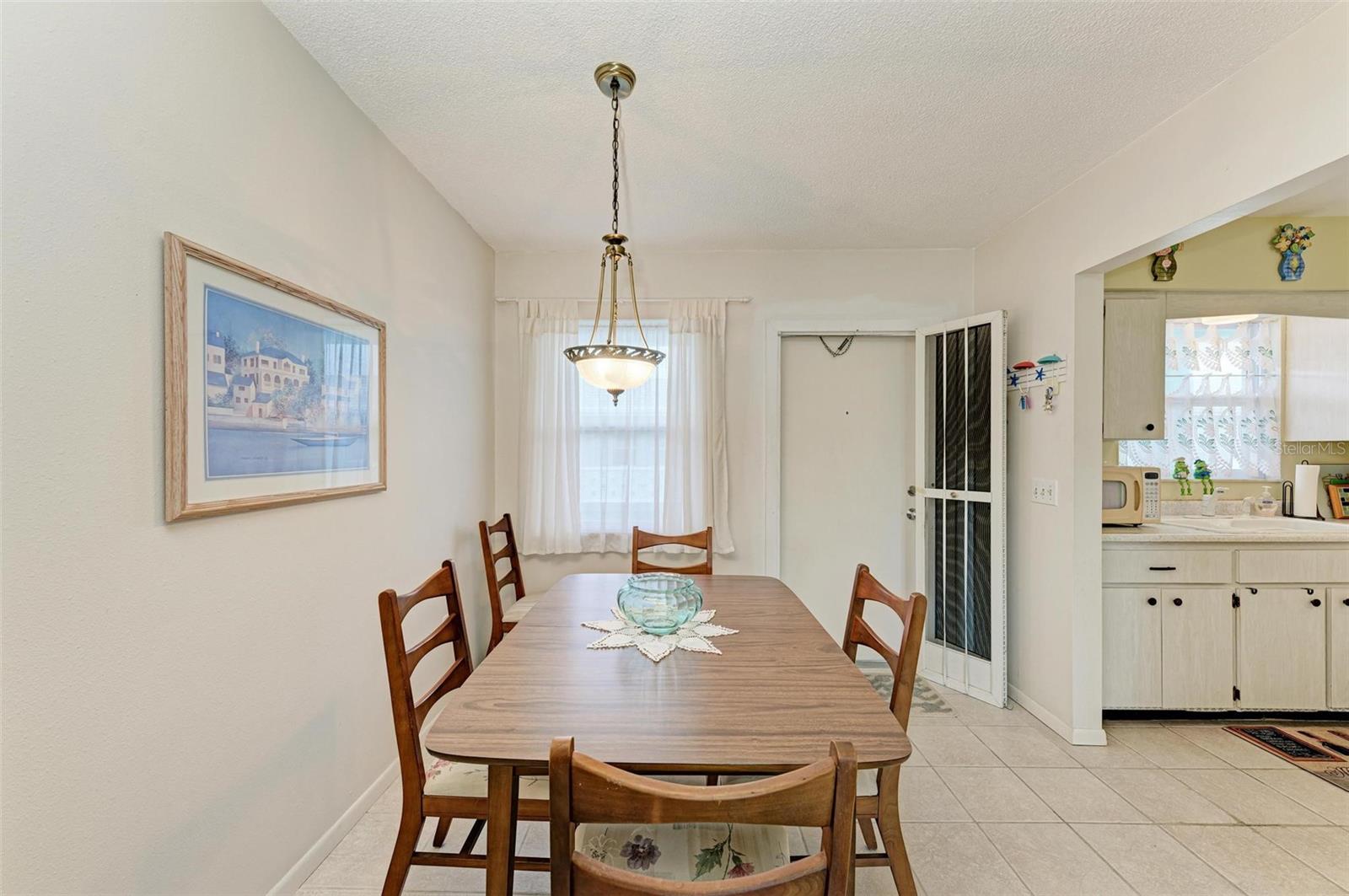 Listing Image #12