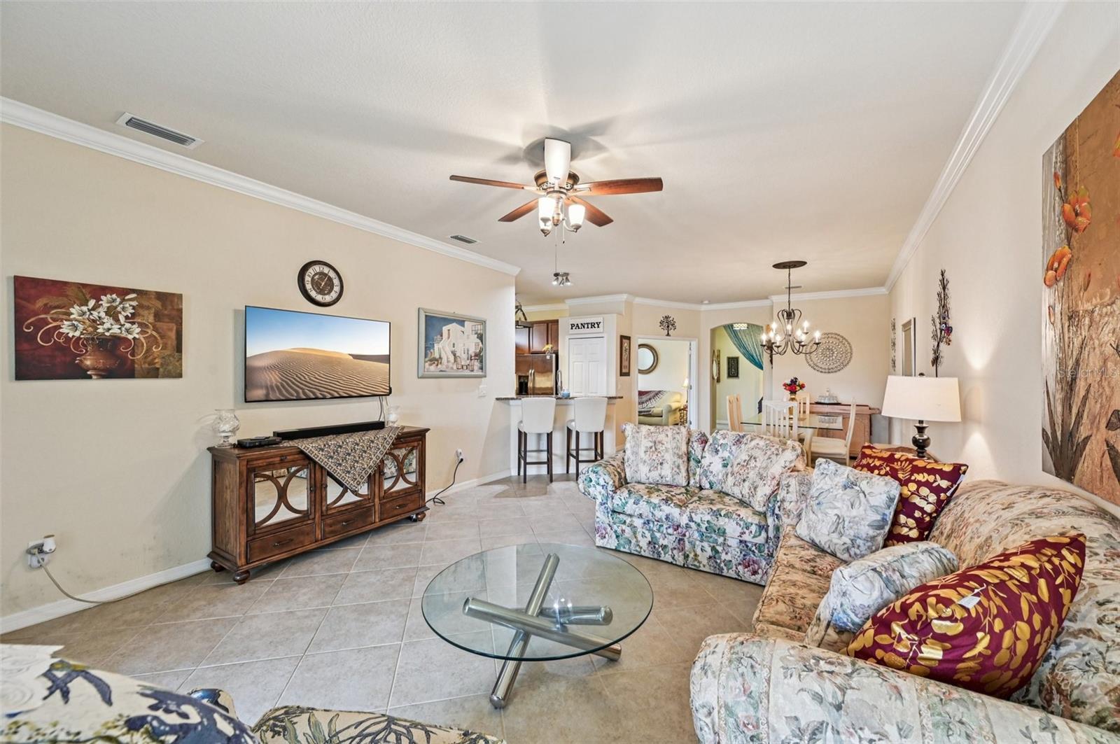 Listing Image #8