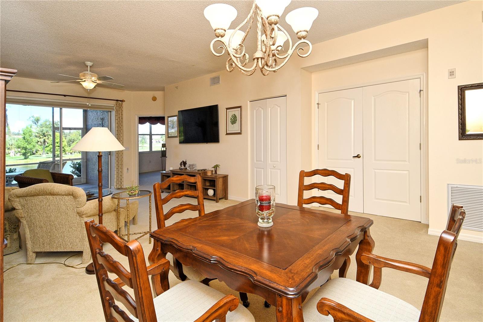 Listing Image #13