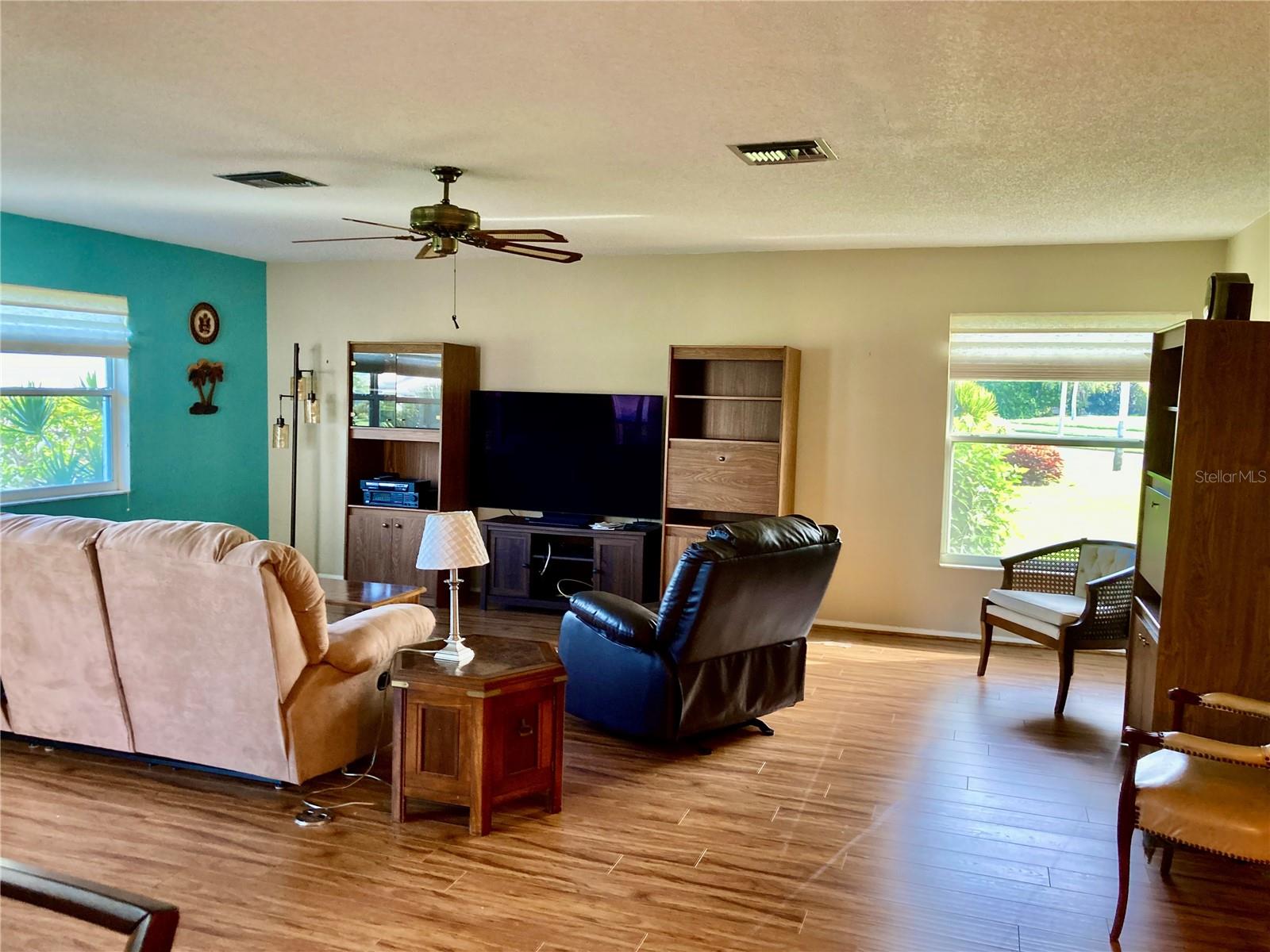 Listing Image #5