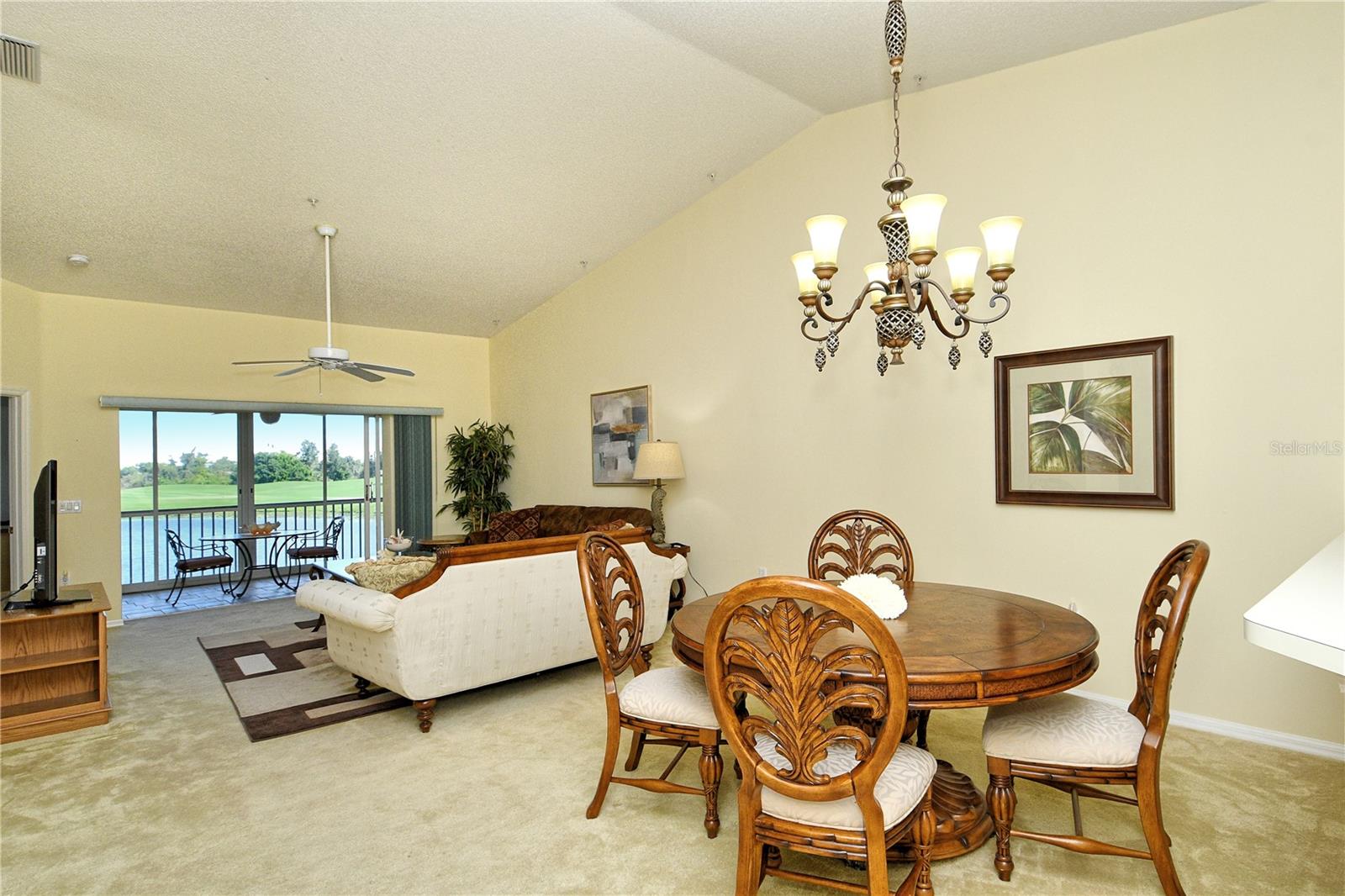 Listing Image #12