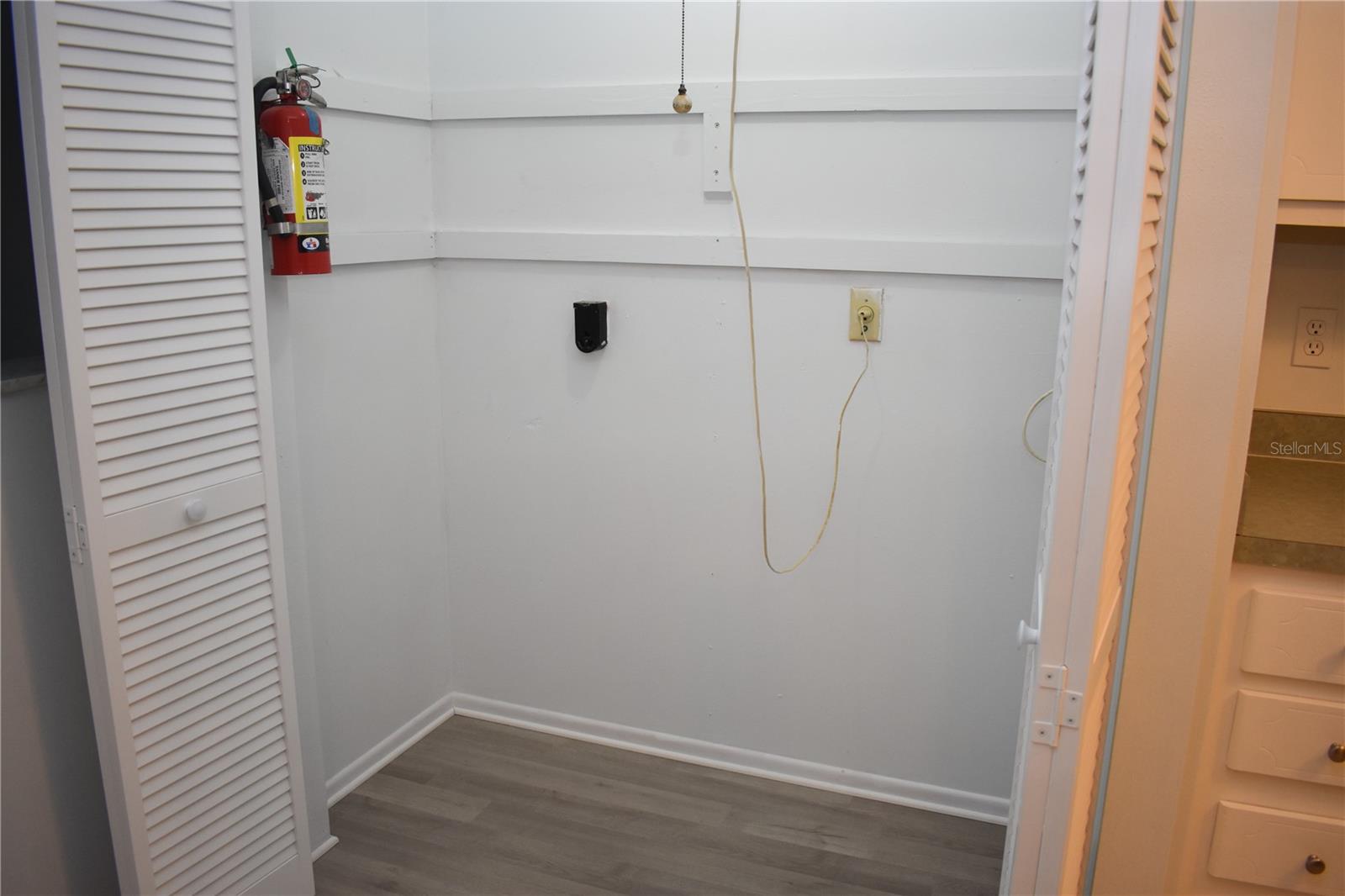 Listing Image #8