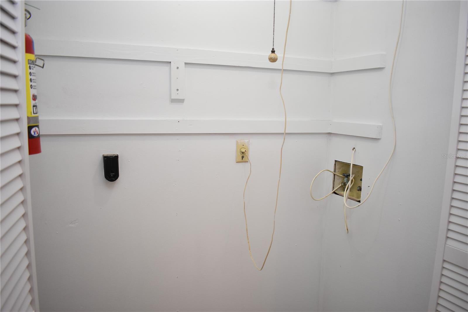Listing Image #9
