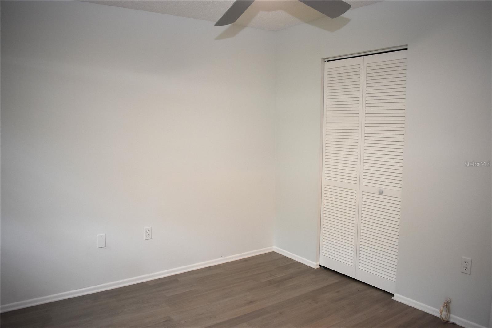 Listing Image #12