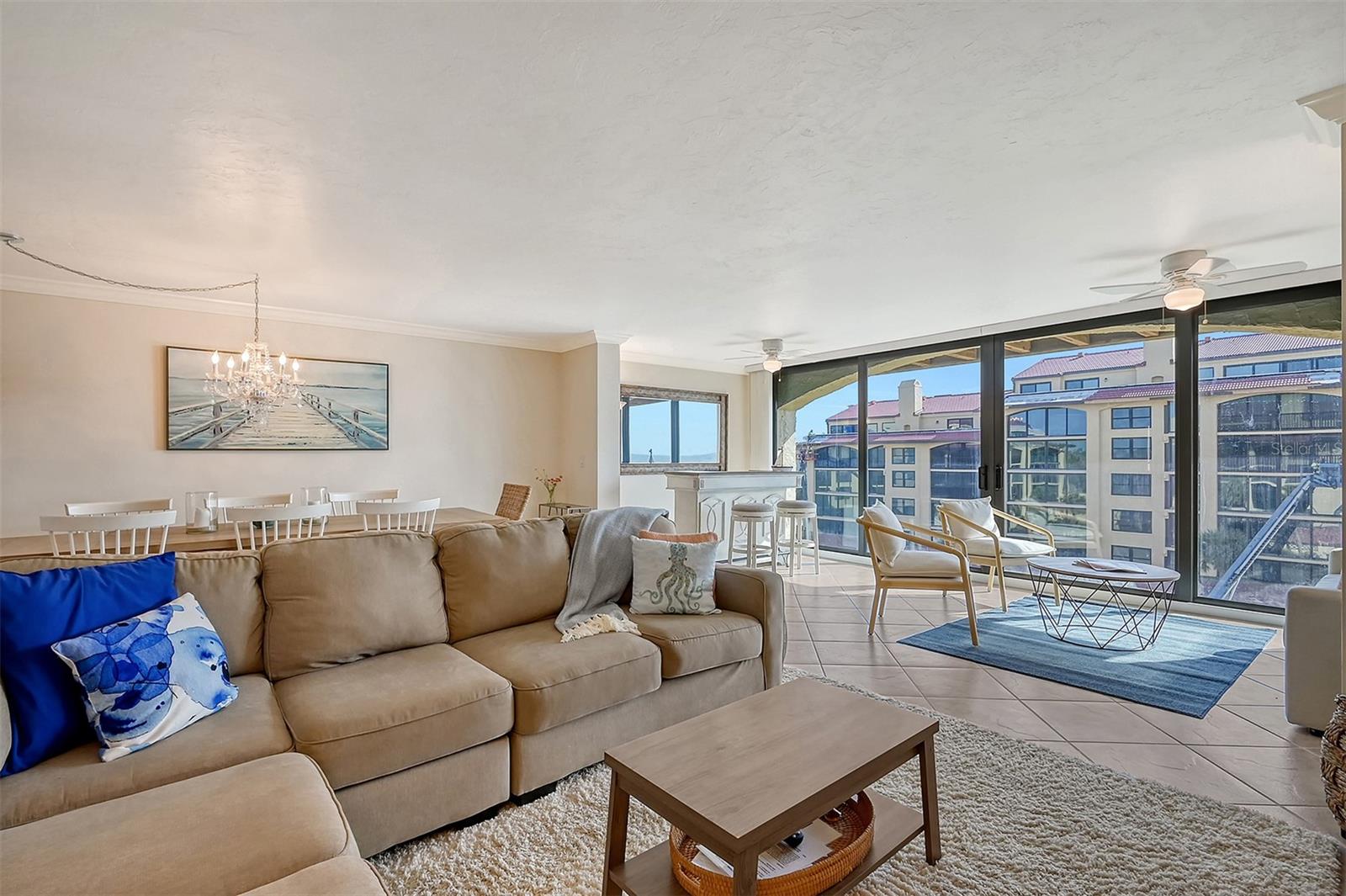 Listing Image #12