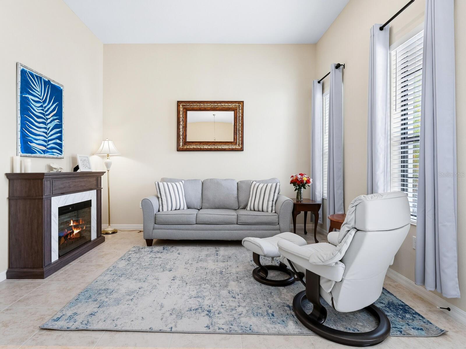 Listing Image #9