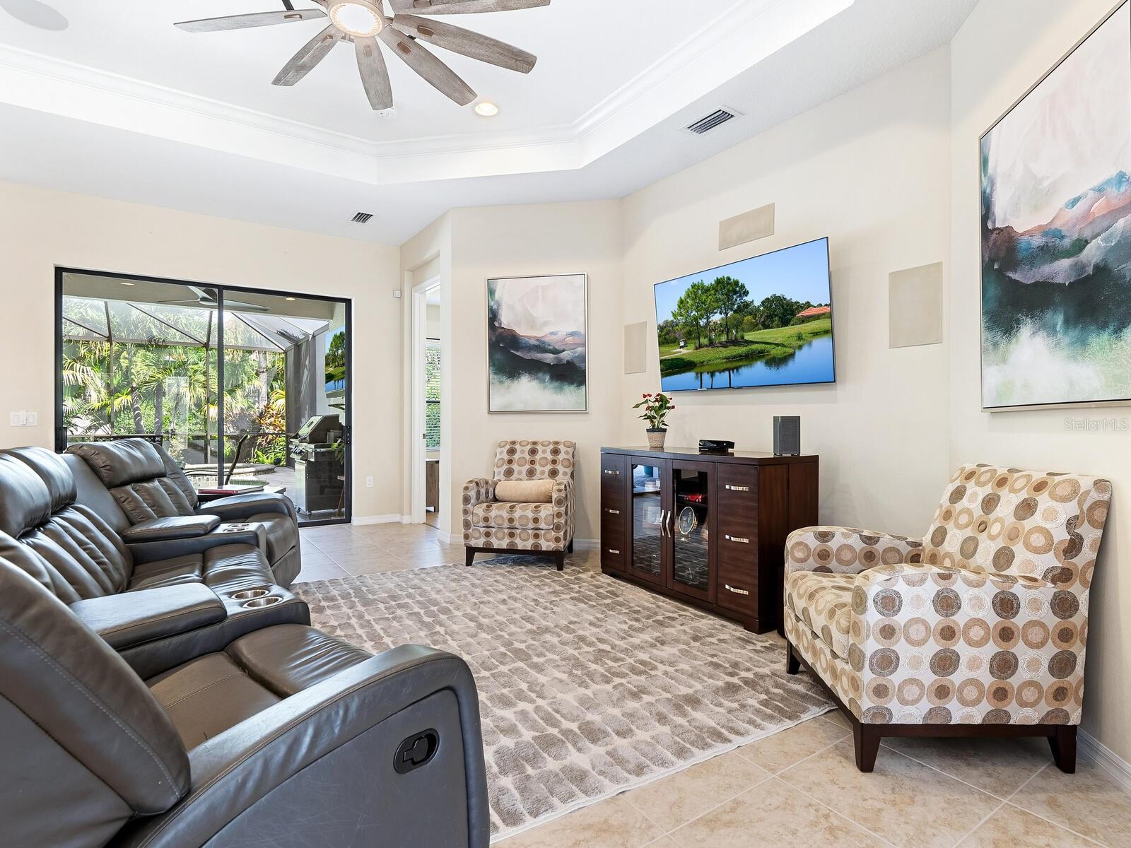 Listing Image #13