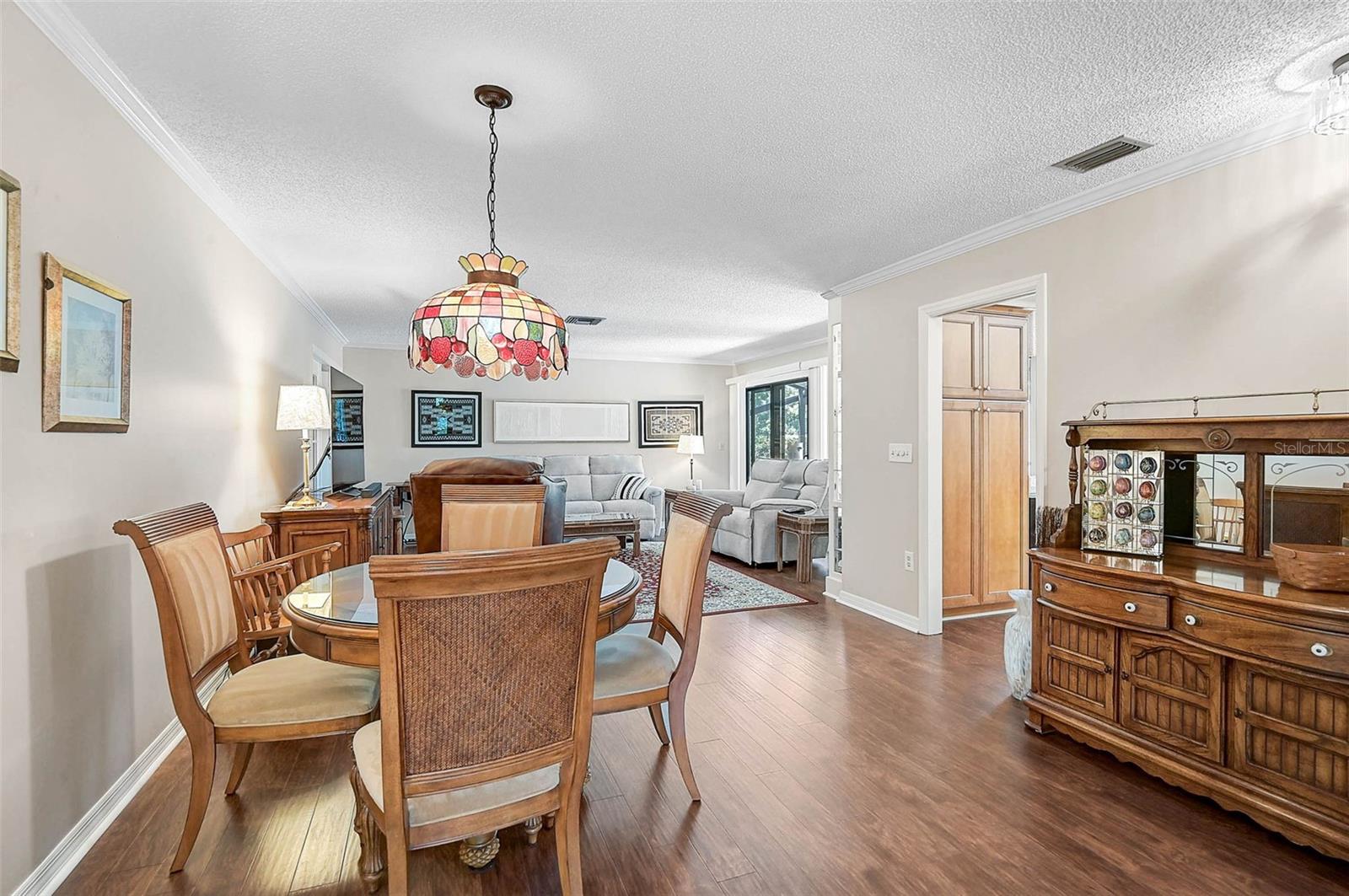 Listing Image #7