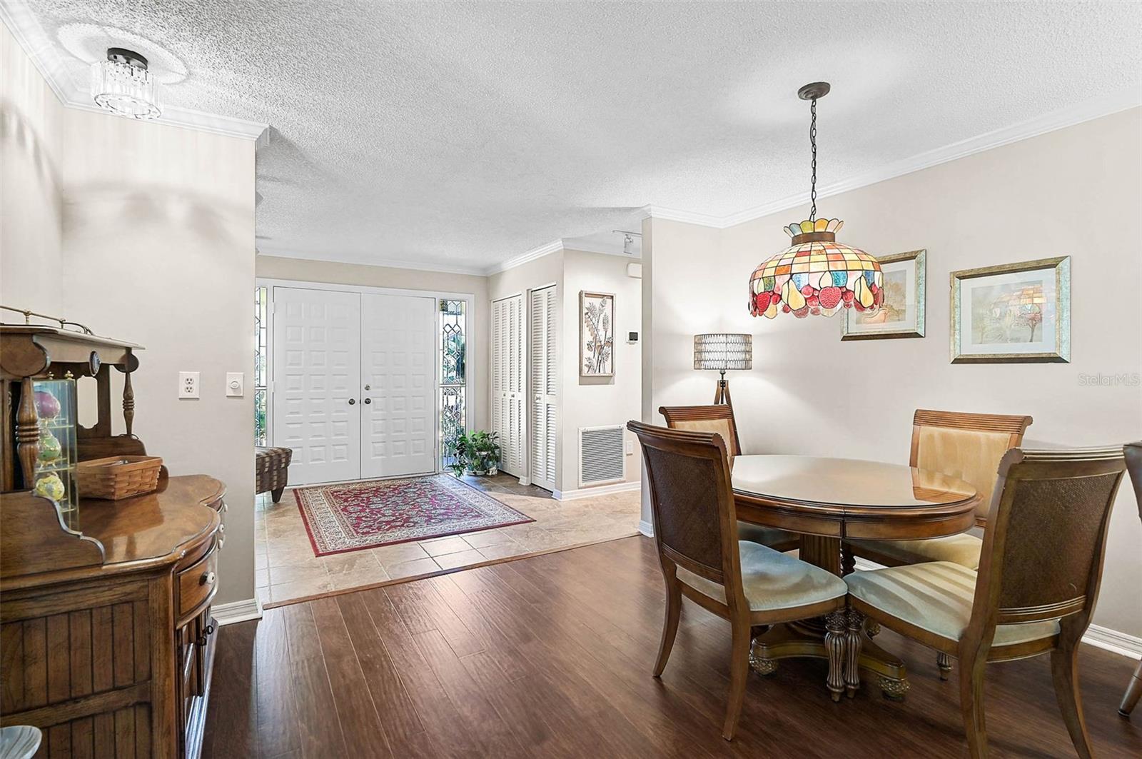 Listing Image #8