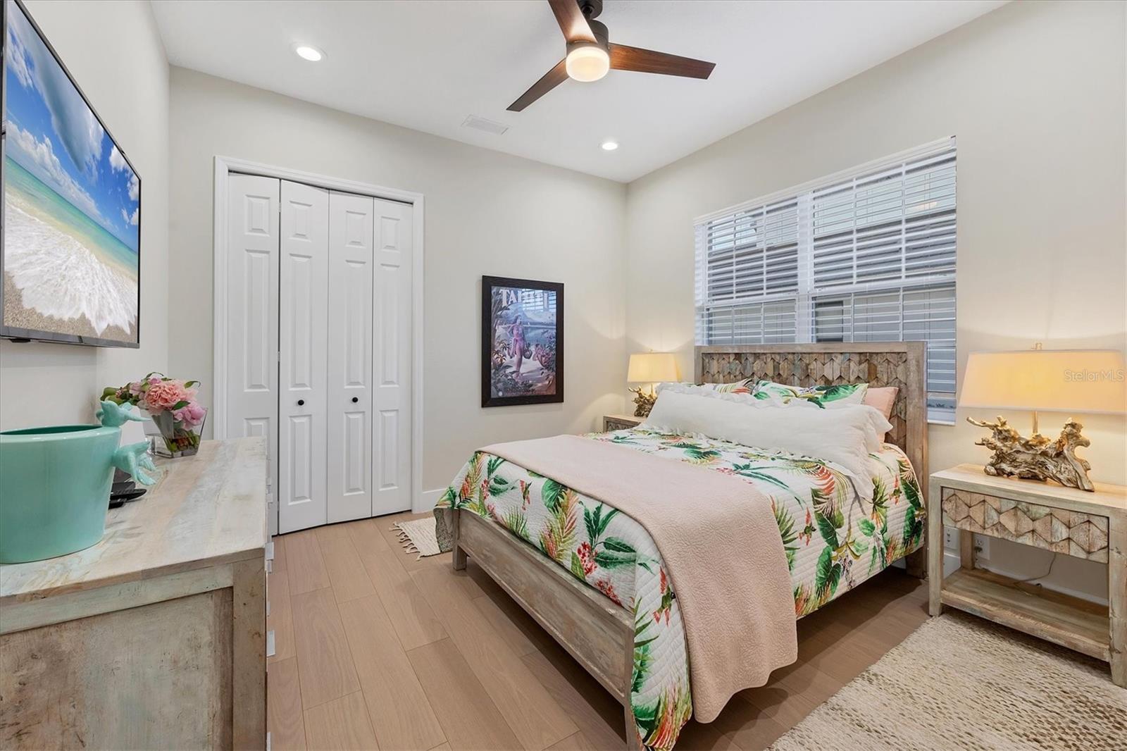 Listing Image #29