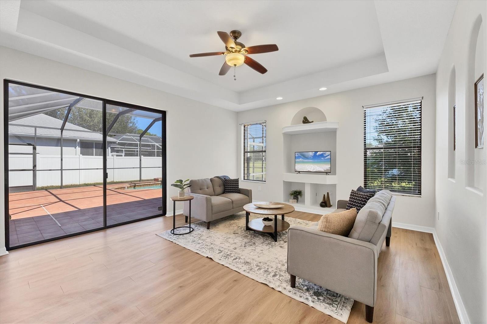 Listing Image #13