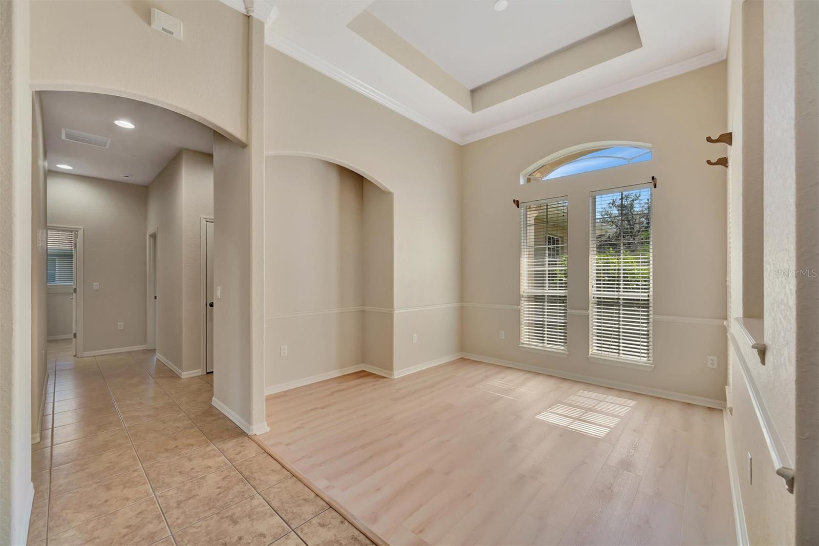 Listing Image #8