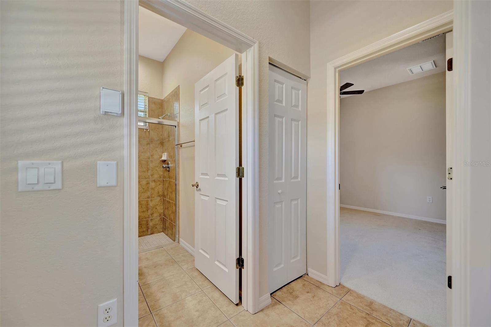 Listing Image #32