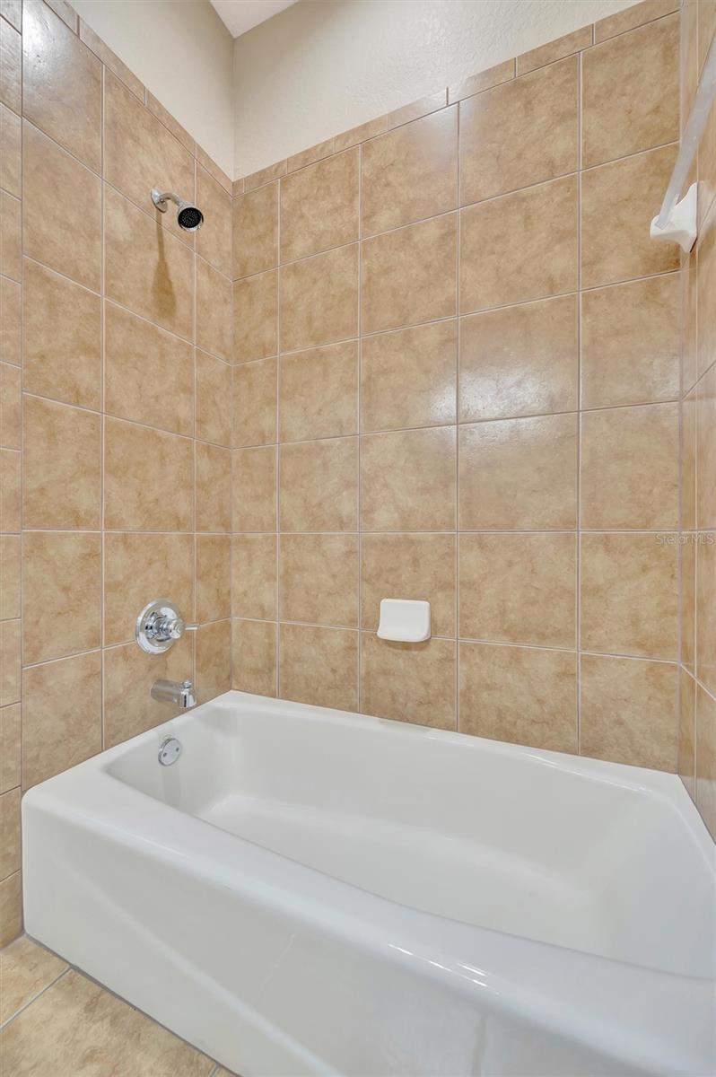 Listing Image #38