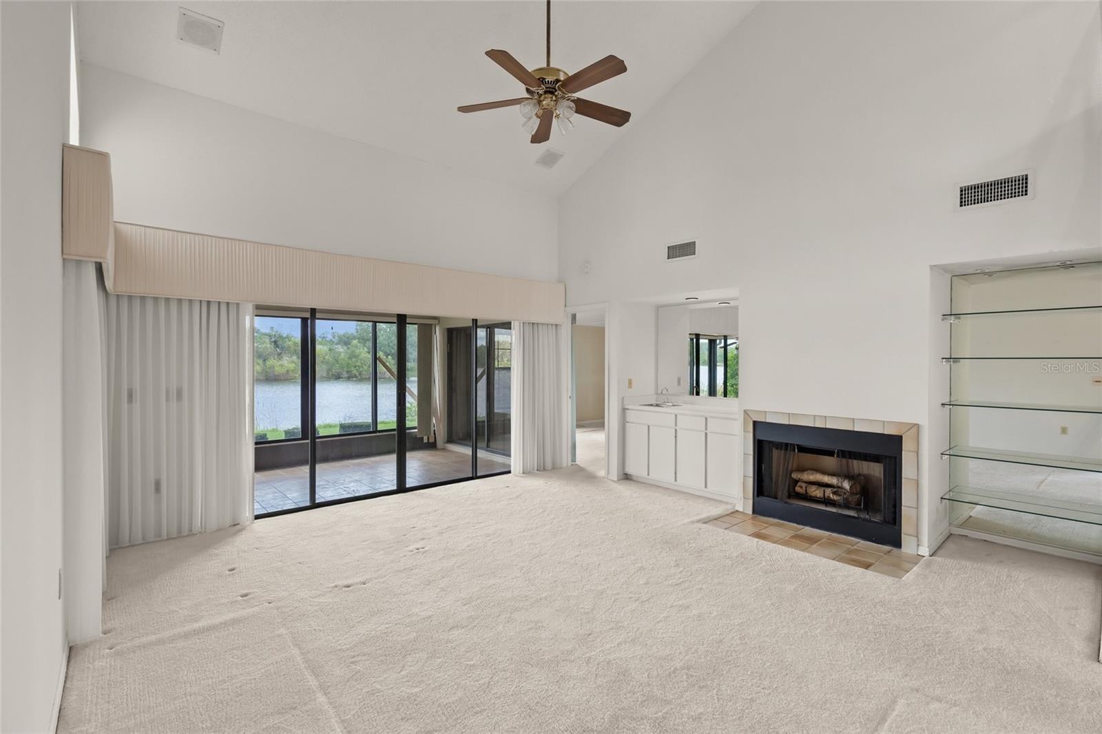 Listing Image #4