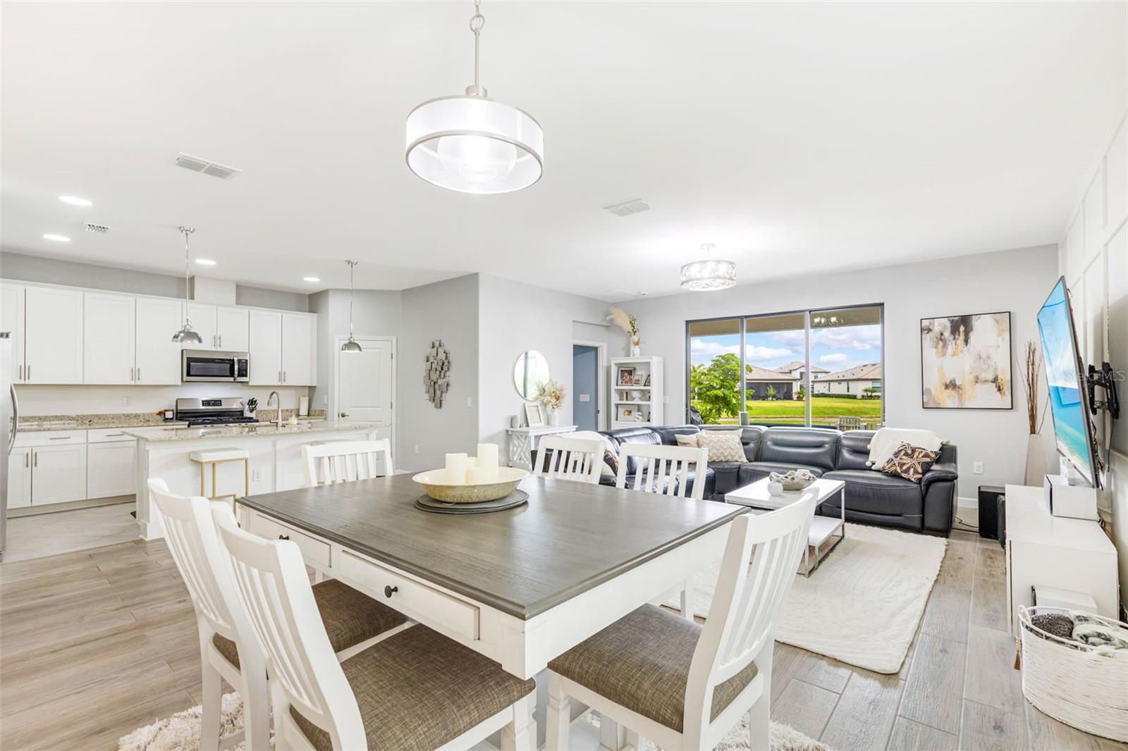 Listing Image #7