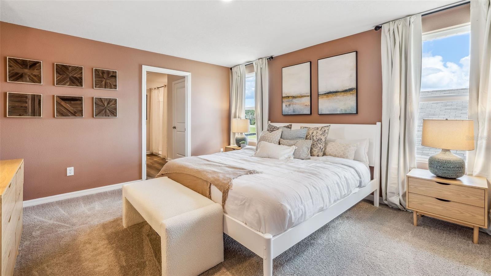 Listing Image #12