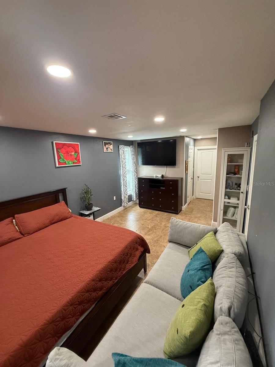 Listing Image #5