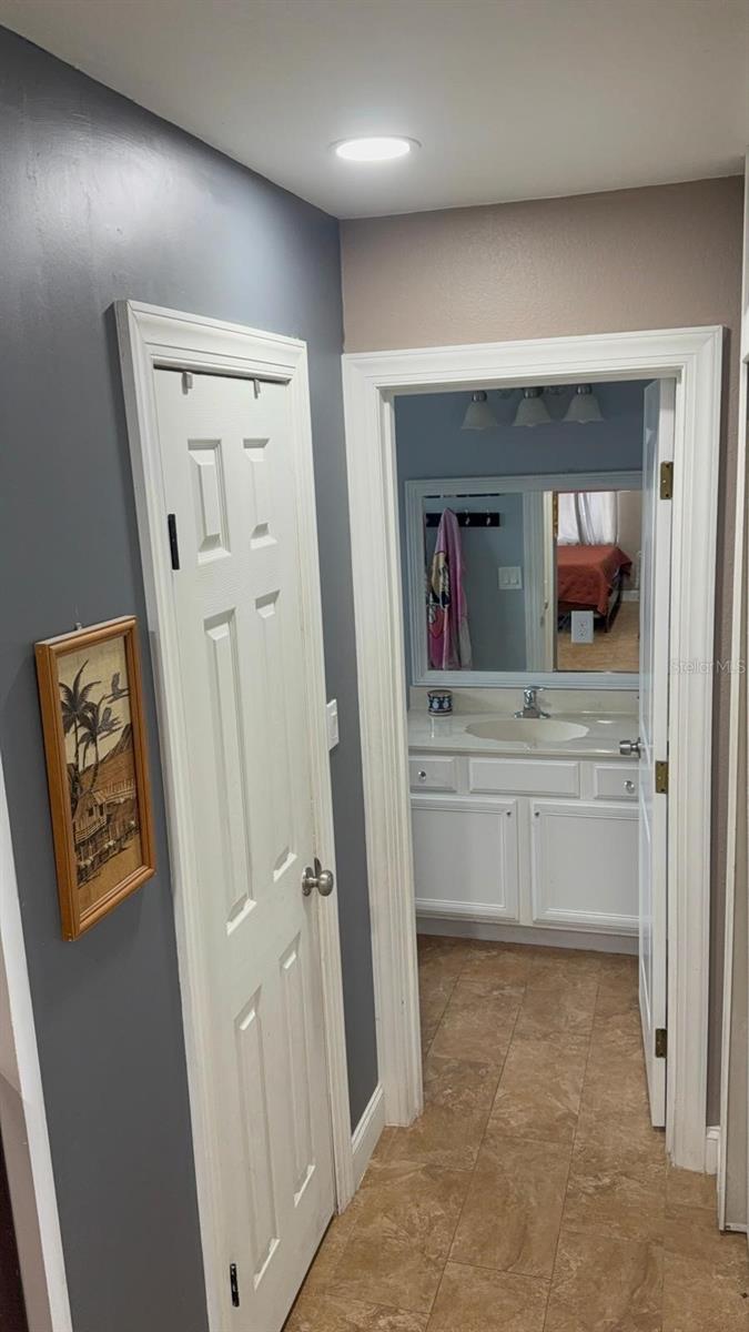 Listing Image #8