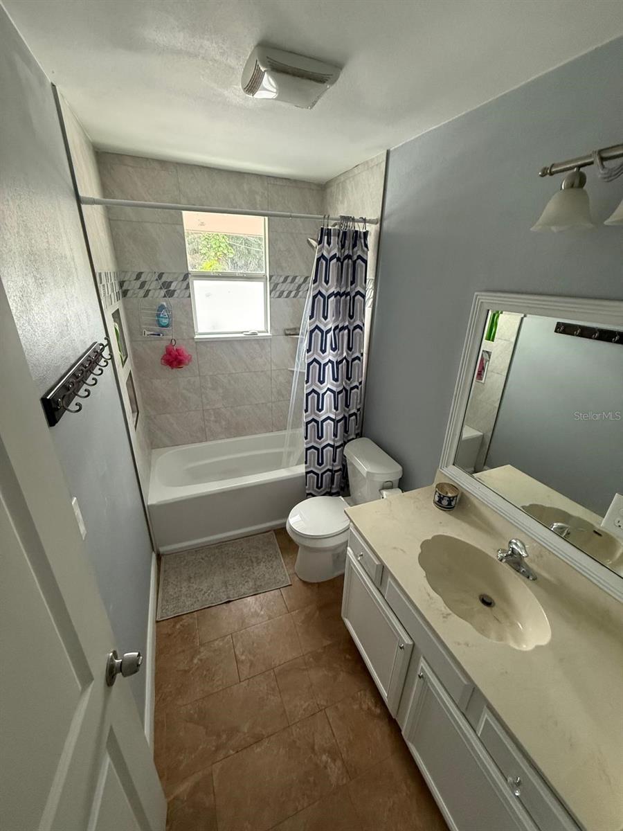 Listing Image #9