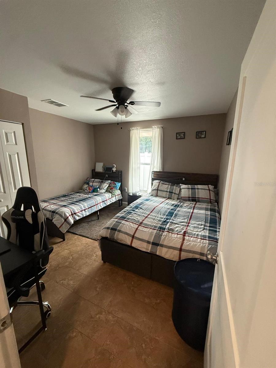 Listing Image #12