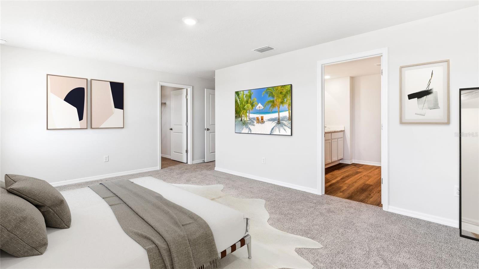 Listing Image #11