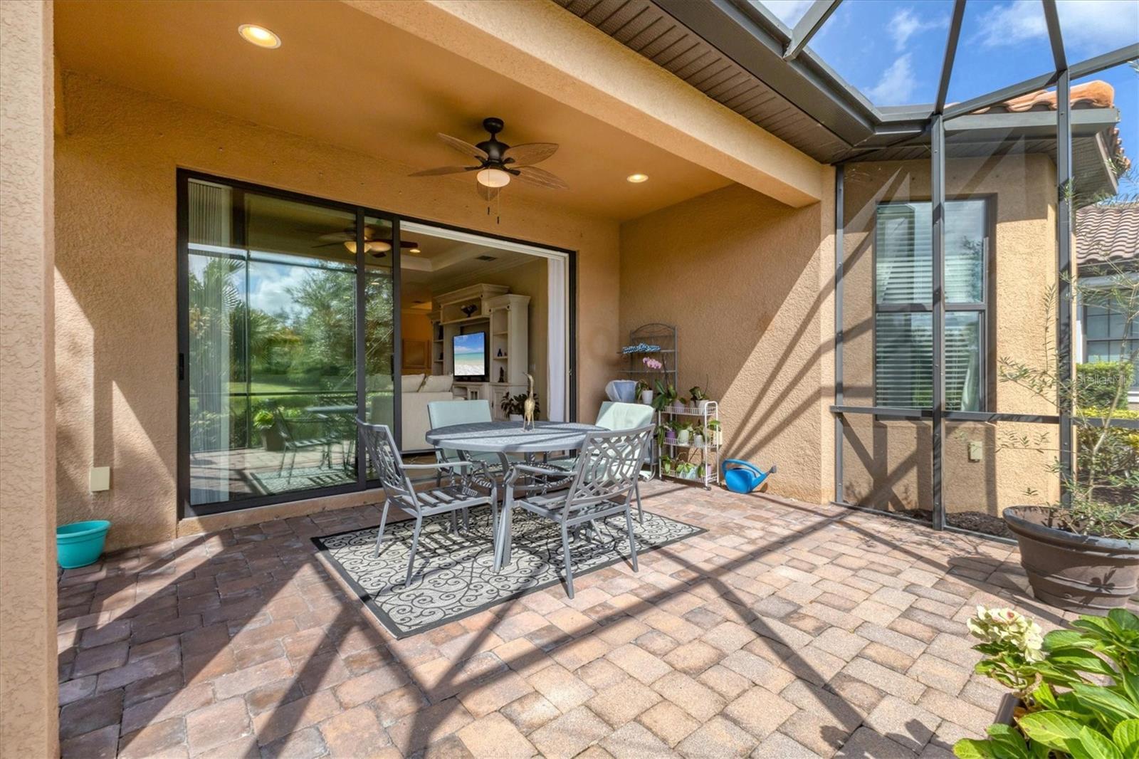 Listing Image #12