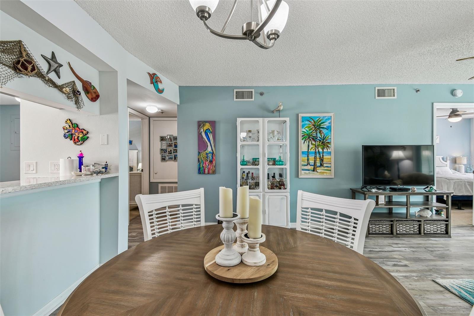 Listing Image #11