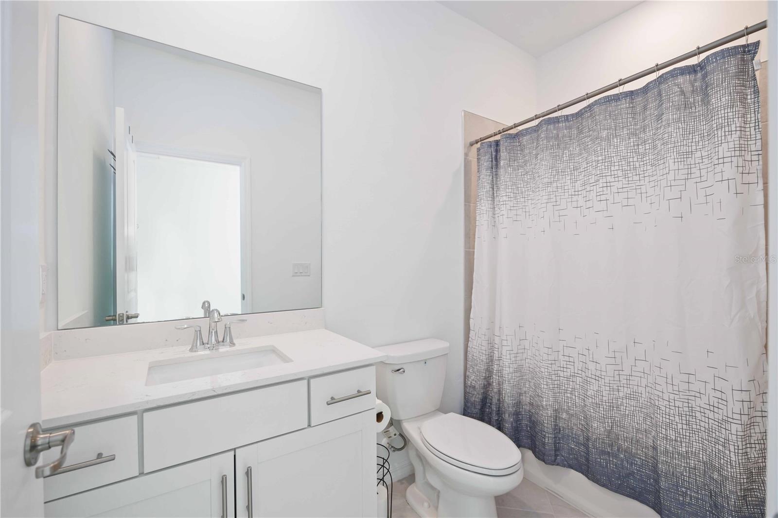 Listing Image #7