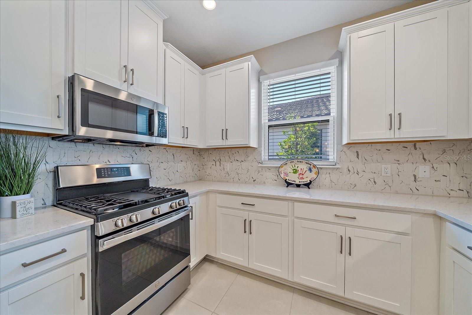 Listing Image #8