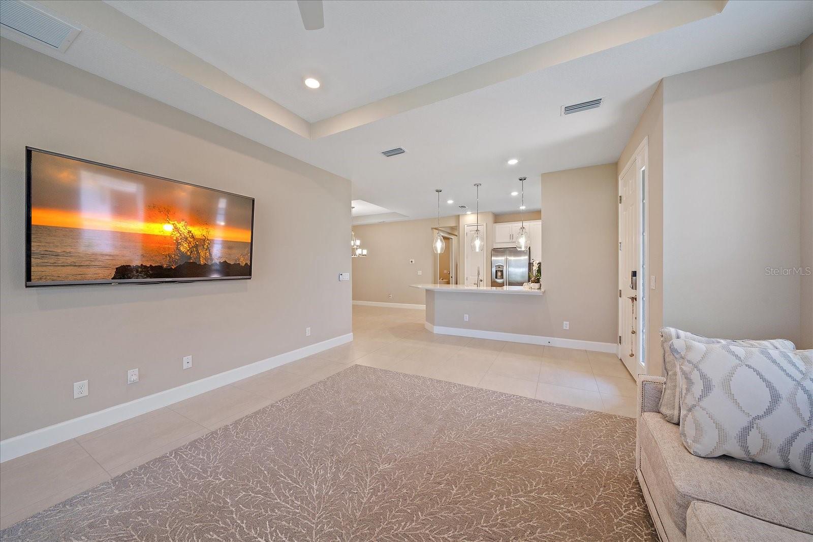 Listing Image #18