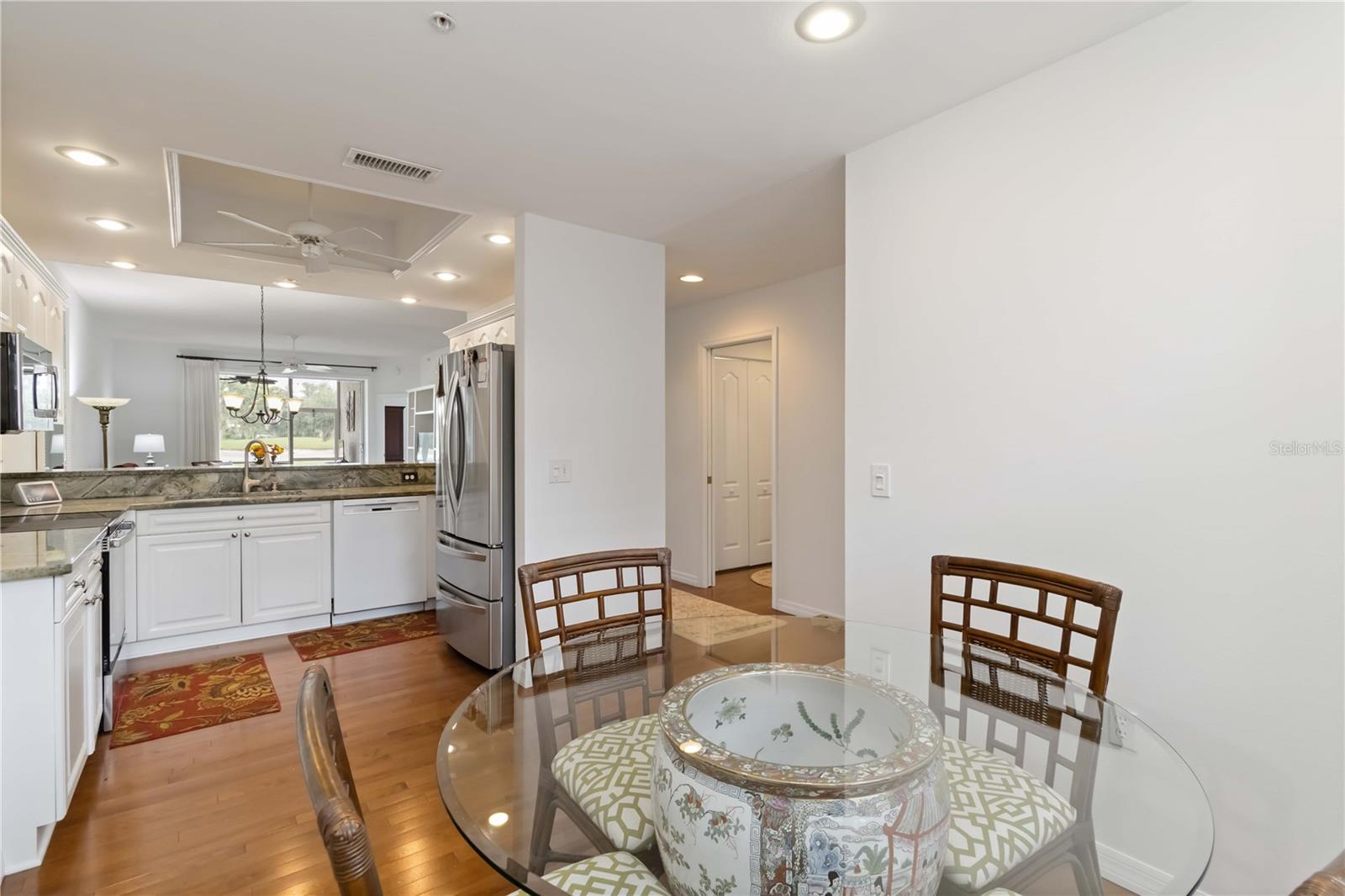 Listing Image #6