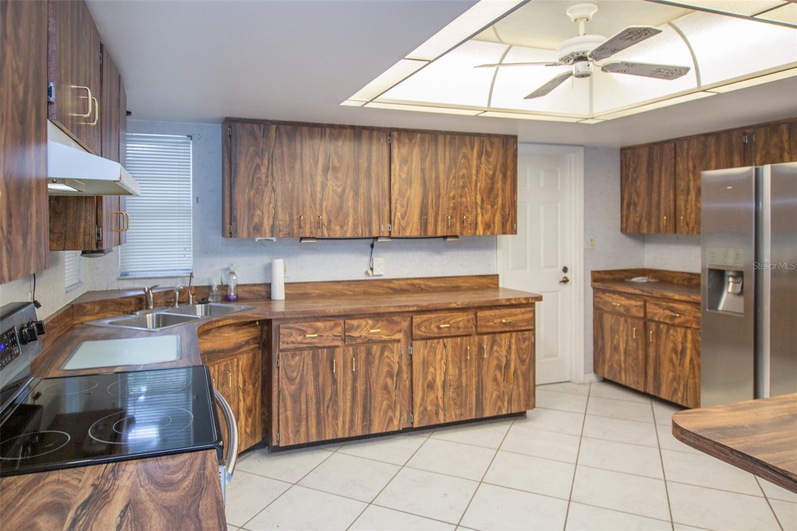 Listing Image #8