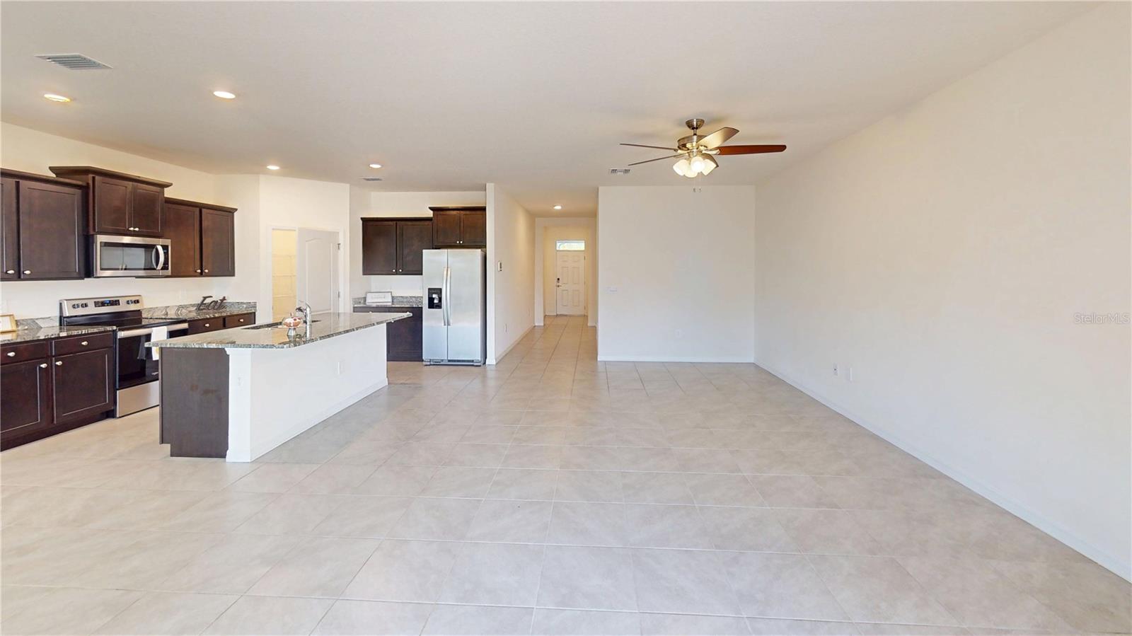Listing Image #3