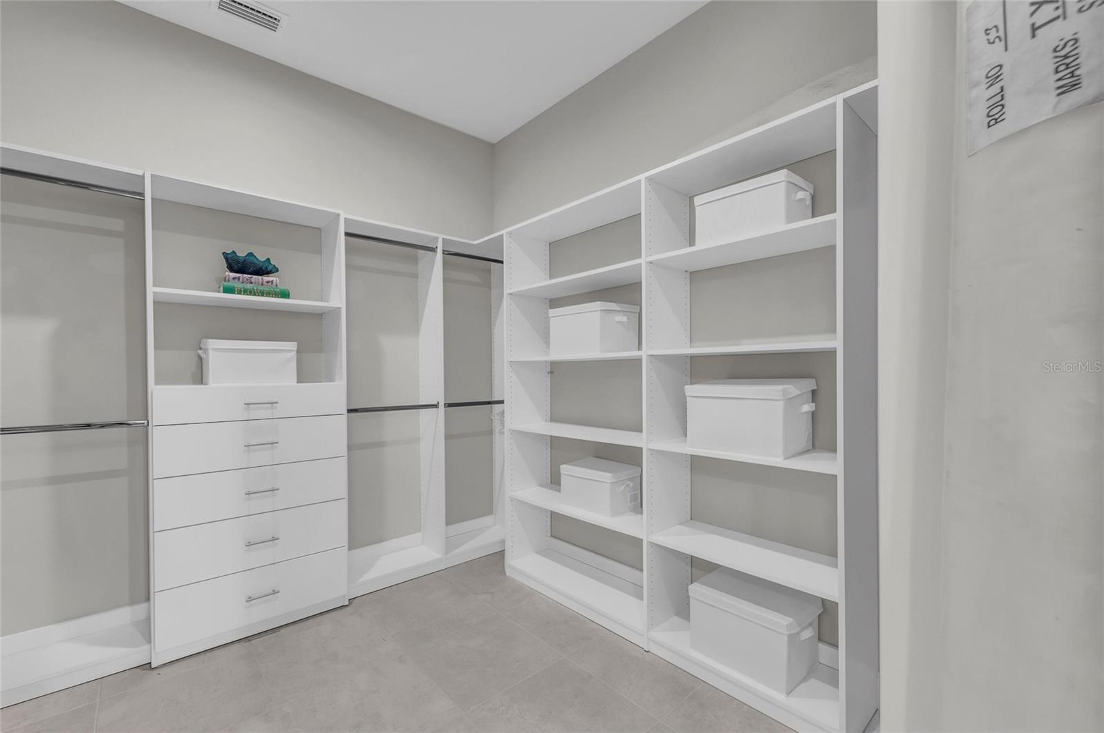 Listing Image #16