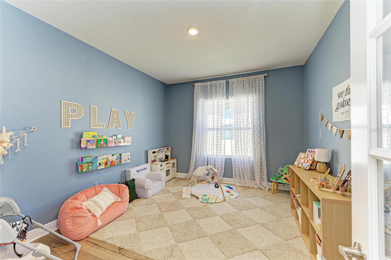 Listing Image #38