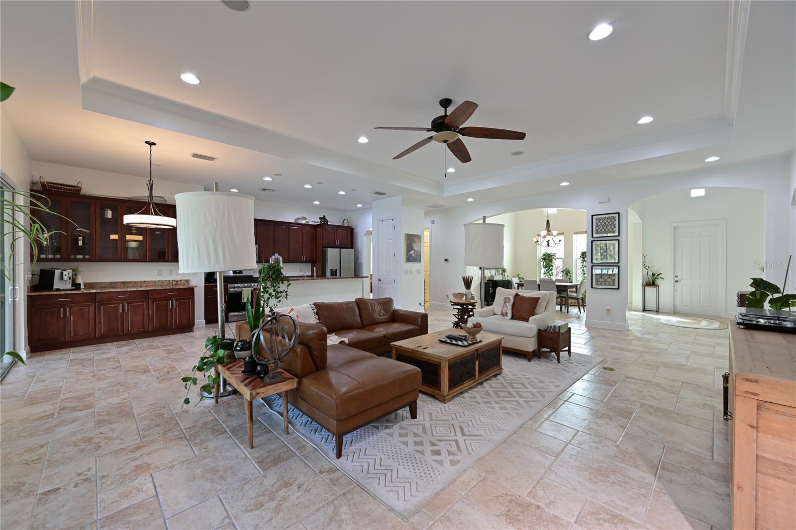 Listing Image #8