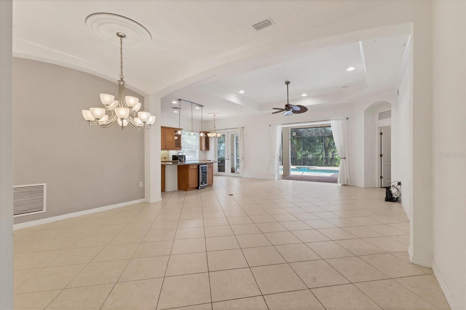 Listing Image #6